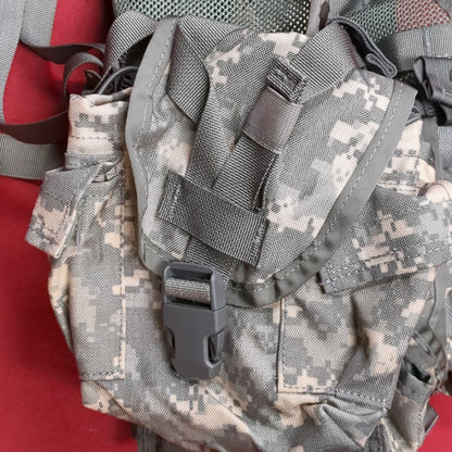 US Army ACU Digitial Camo Fighting Load Carrier FLC Molle Complete W/ Pouches Excellent Condition (eb07-NOV199)