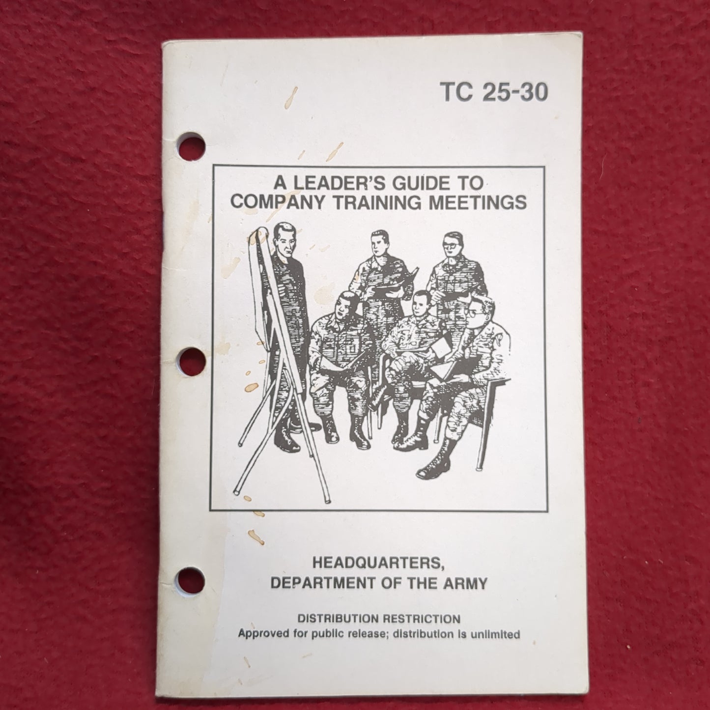 BOOK A LEADER'S GUIDE TO COMPANY TRAINING MEETINGS 27 APRIL 1994 TRAINING CIRCULAR (BOX24)