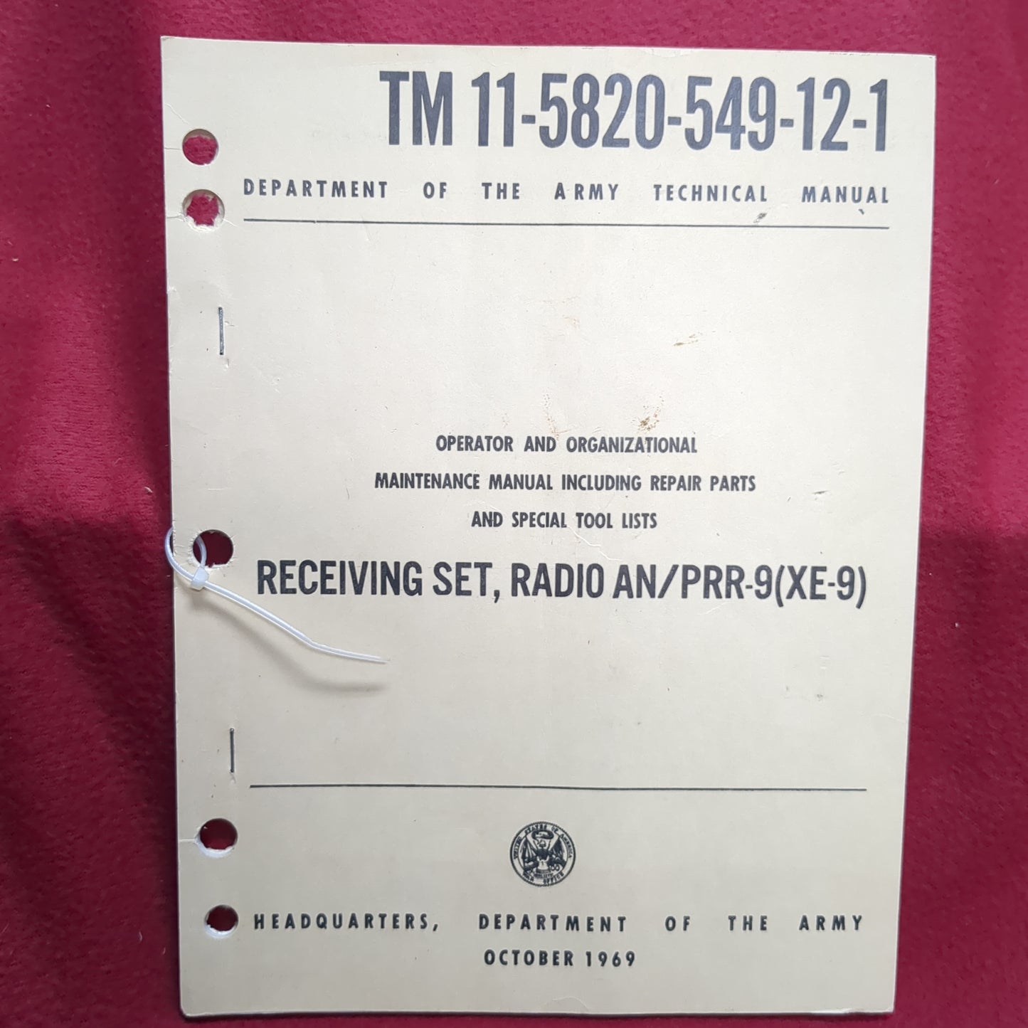 BOOK OPERATOR AND ORGANIZATIONAL MAINTENANCE MANUAL INCLUDING REPAIR PARTS AND SPECIAL TOOL LISTS RECEIVING SET, RADIO AN/PRR-9(XE-9) OCTOBER 1969(BOX22)