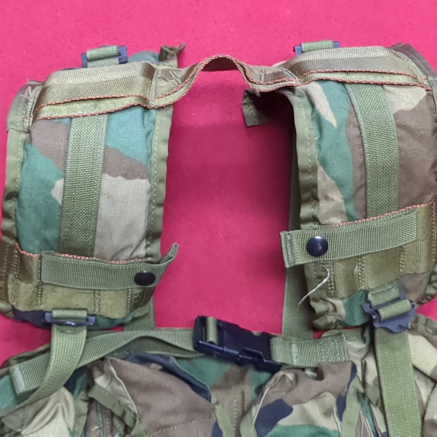 US Army Military Woodland Camouflage Enhanced Tactical Fighting Load Carrier  FLC W/ Pouches 0321 Excellent Condition (eb07-NOV286)