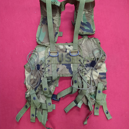 US Army Military Woodland Camouflage Enhanced Tactical Fighting Load Carrier  FLC W/ Pouches 0321 Excellent Condition (eb07-NOV286)