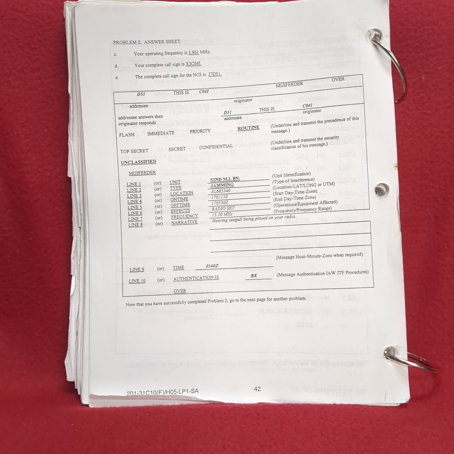 BOOK -   TOTAL ARMY TRAINING COURSEWARE: STUDENT GUIDE (IDT) 31C10 SINGLE CHANNEL RADIO OPERATOR FOR TOTAL FORCE TRAINING INSTITUTIONS FIELDING DATE: JANUARY 1999(BOX 28)