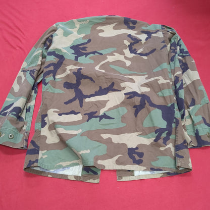 US Army Medium Short Flight BDU Woodland Cold Weather Top Jacket Good Condition (15o- db8-DEC58