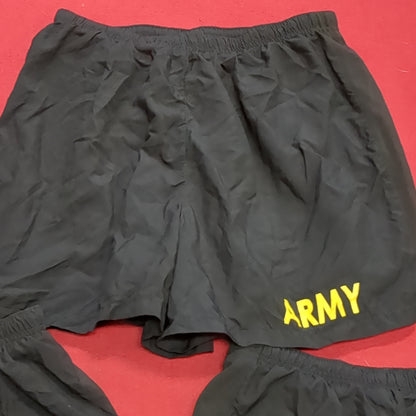 '- Lot of 3 - US Army Medium PT Shorts Black Gold Physical Fitness (fb14-DEC74)