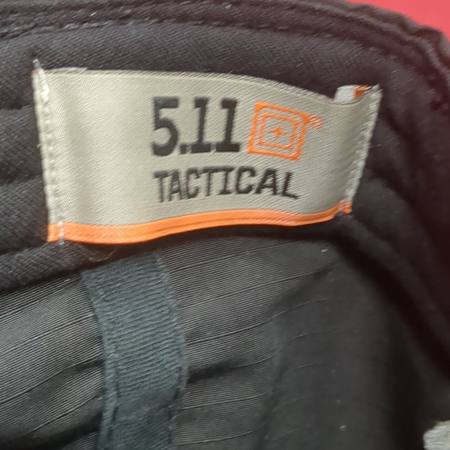 5.11 Tactical Black Hat Cap Adjustable Strapback Embroidered Good Condition  (03n- DC04-DEC83)