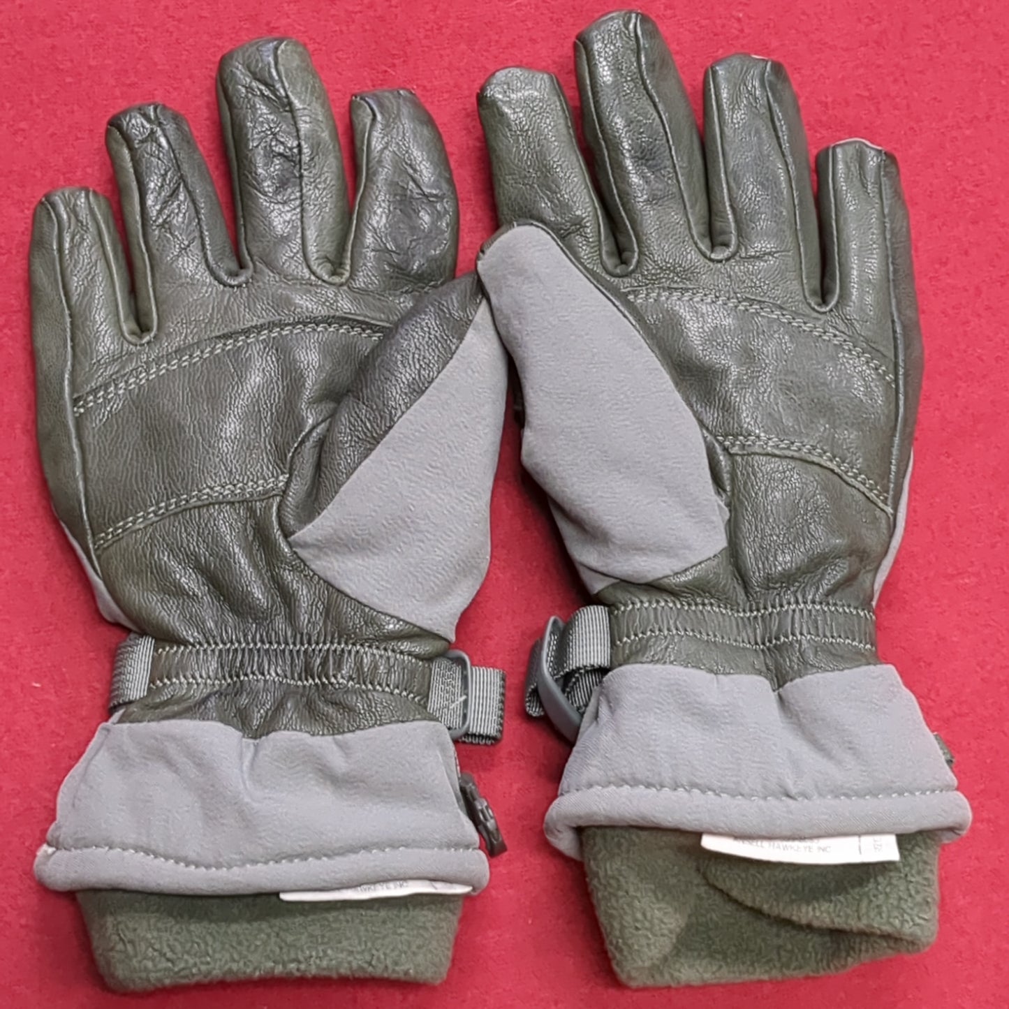 US Army Men's Small  Intermediate Cold/Wet Weather Gloves Excellent Condition (cb02-DEC118)