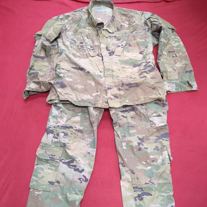 NWT US Army Medium Regular Top/ Medium Long Bottoms Multicam Uniform FRAC Top Pants (YAM60)