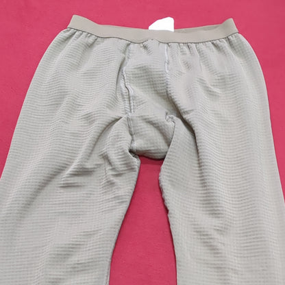 US Army Medium Regular Coyote Waffle Gen III Level 2 Bottoms Excellent Condition (waf2- fa02-JAN68)