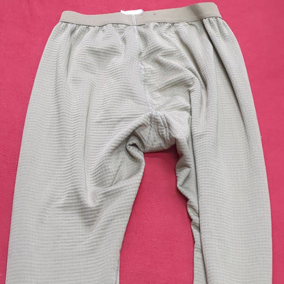 US Army Medium Regular Coyote Waffle Gen III Level 2 Bottoms Excellent Condition (waf2- fa02-JAN68)