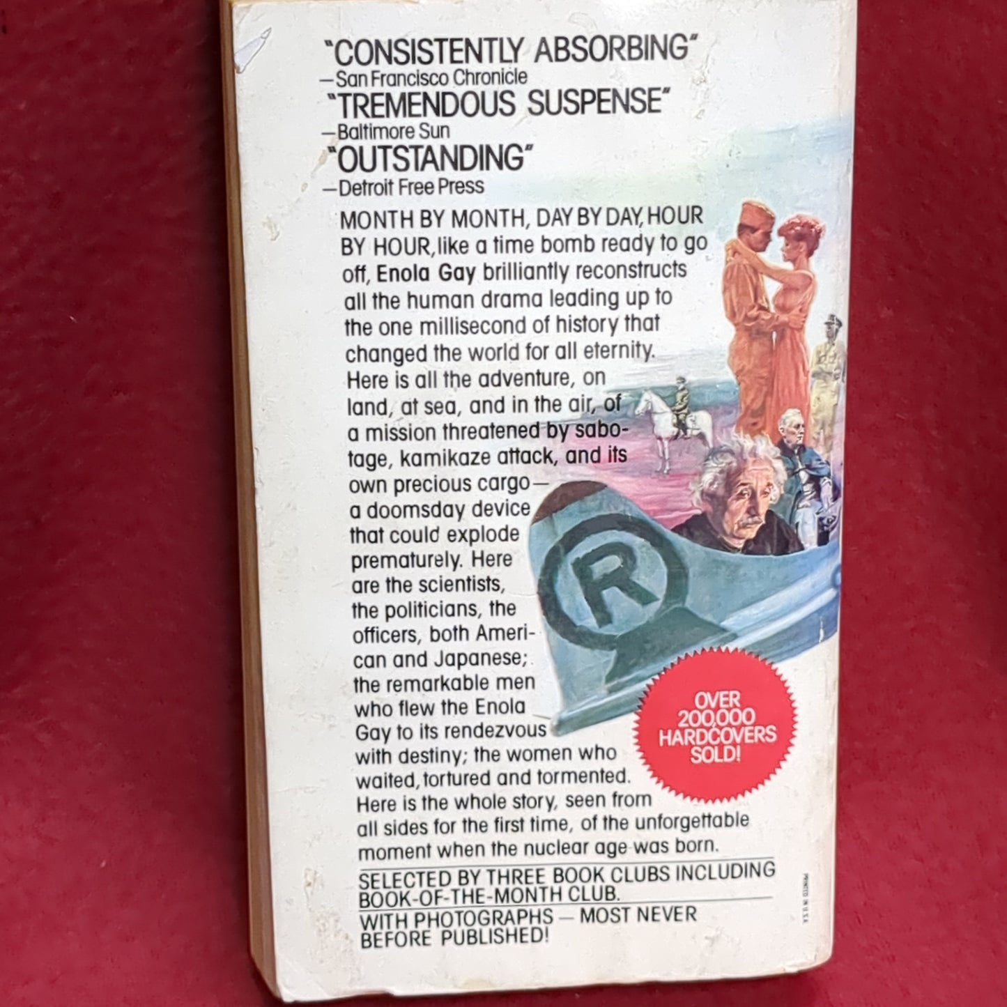 BOOK    ENOLA GAY BY GORDON THOMAS AND MAX MORGAN WITTS   (BOX44)