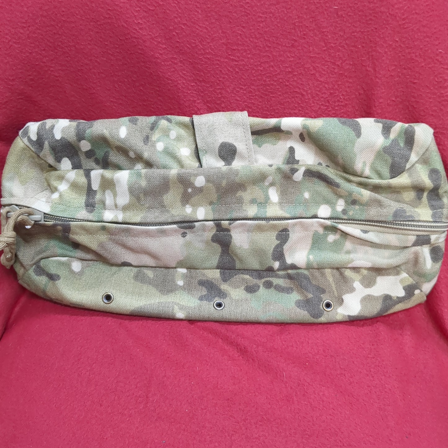 Tactical Tailor Horizontal Hydration Carrier Pack W/Malice Clips 100oz Used (34cr- ca2-FEB97)