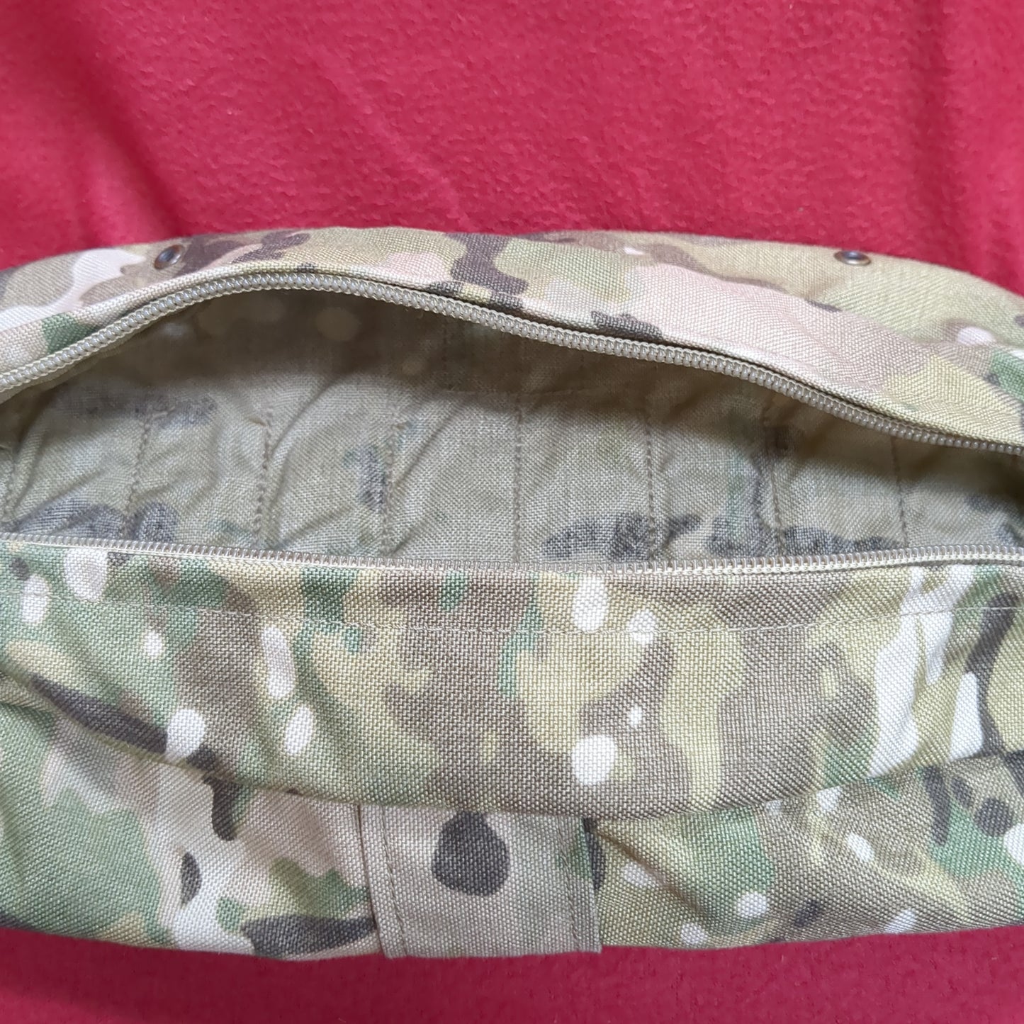 Tactical Tailor Horizontal Hydration Carrier Pack W/Malice Clips 100oz Used (34cr- ca2-FEB97)