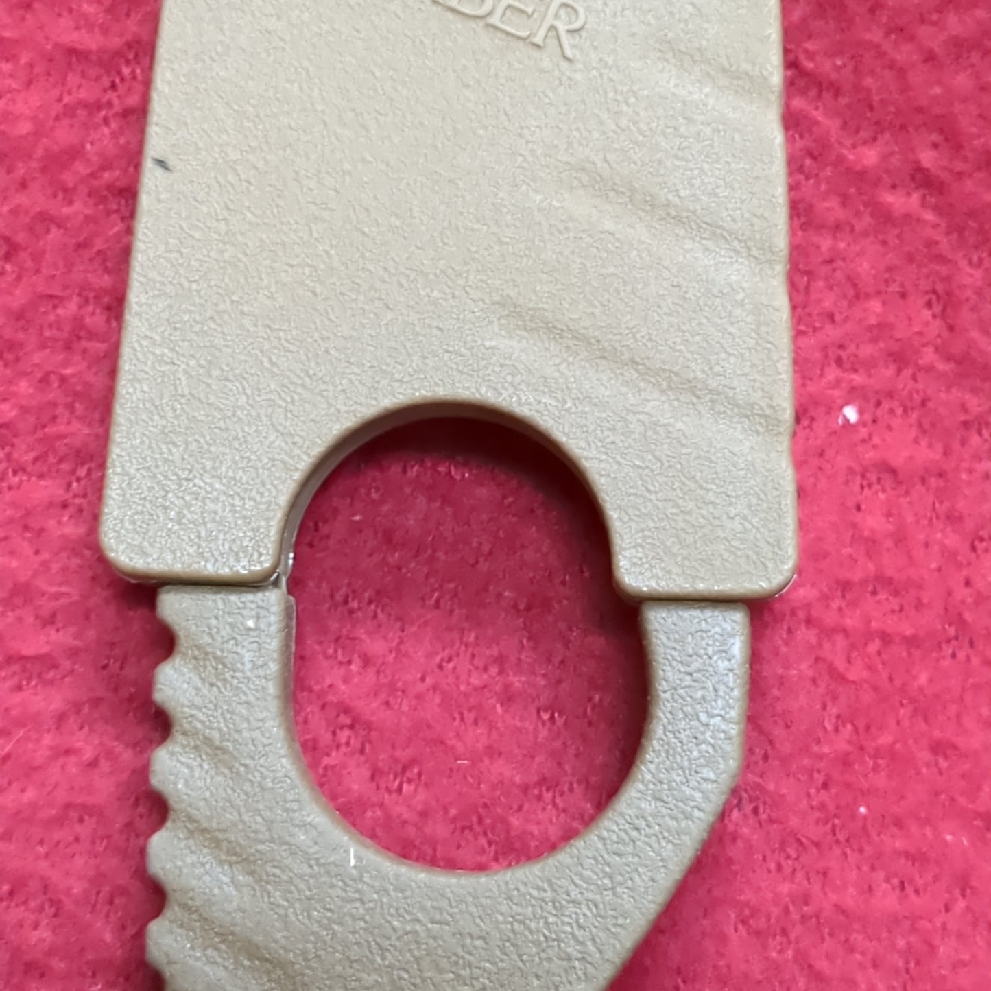 NOS Gerber Rescue Hook Seatbelt Strap Cutter Glass Breaker Case Malice Belt Clip Coyote (34cr- ca2-FEB109)