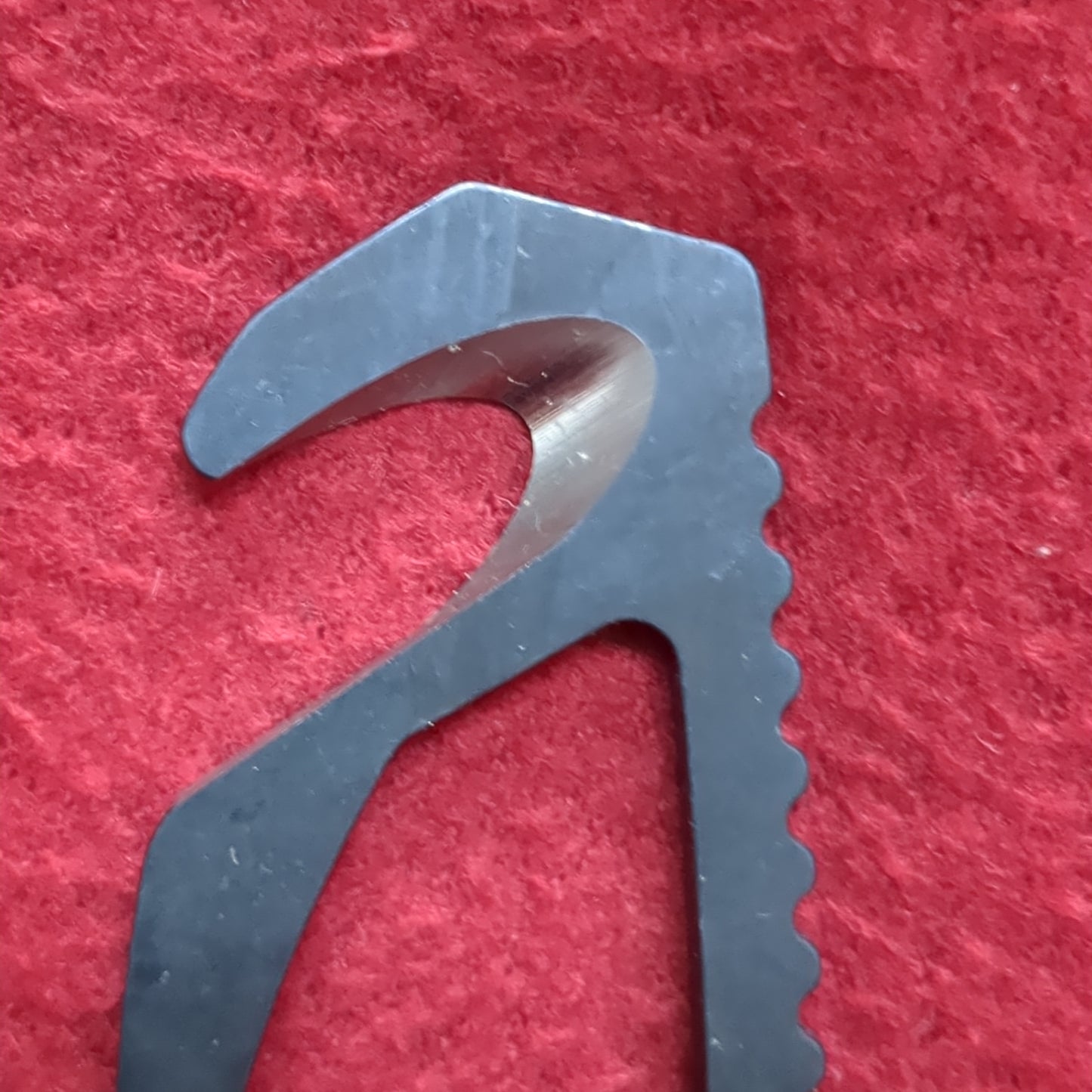 NOS Gerber Rescue Hook Seatbelt Strap Cutter Glass Breaker Case Malice Belt Clip Coyote (34cr- ca2-FEB109)