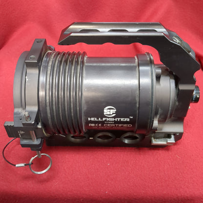 Surefire Hellfighter HID Heavy Gun Weaponlight – Search Light Excellent Condition (j09 ab02-FEB160)