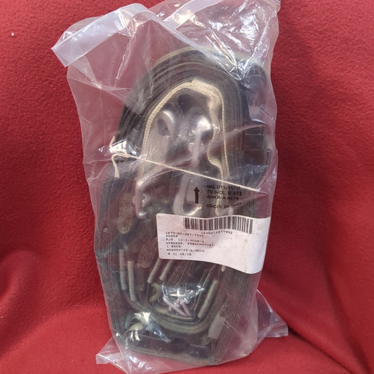 NOS Military Parachute Harness Gear 1670-01-227-7992 Foilage Green ( 10n- DC13-FEB190)