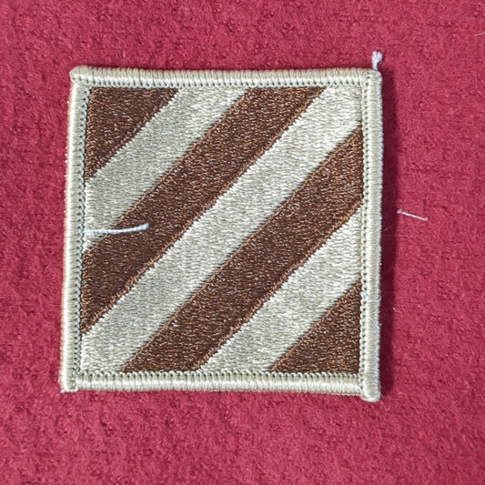 NOS US Army 3rd Infantry Division ID Sew on Patch Desert DCU Camouflage (DP3-SA)