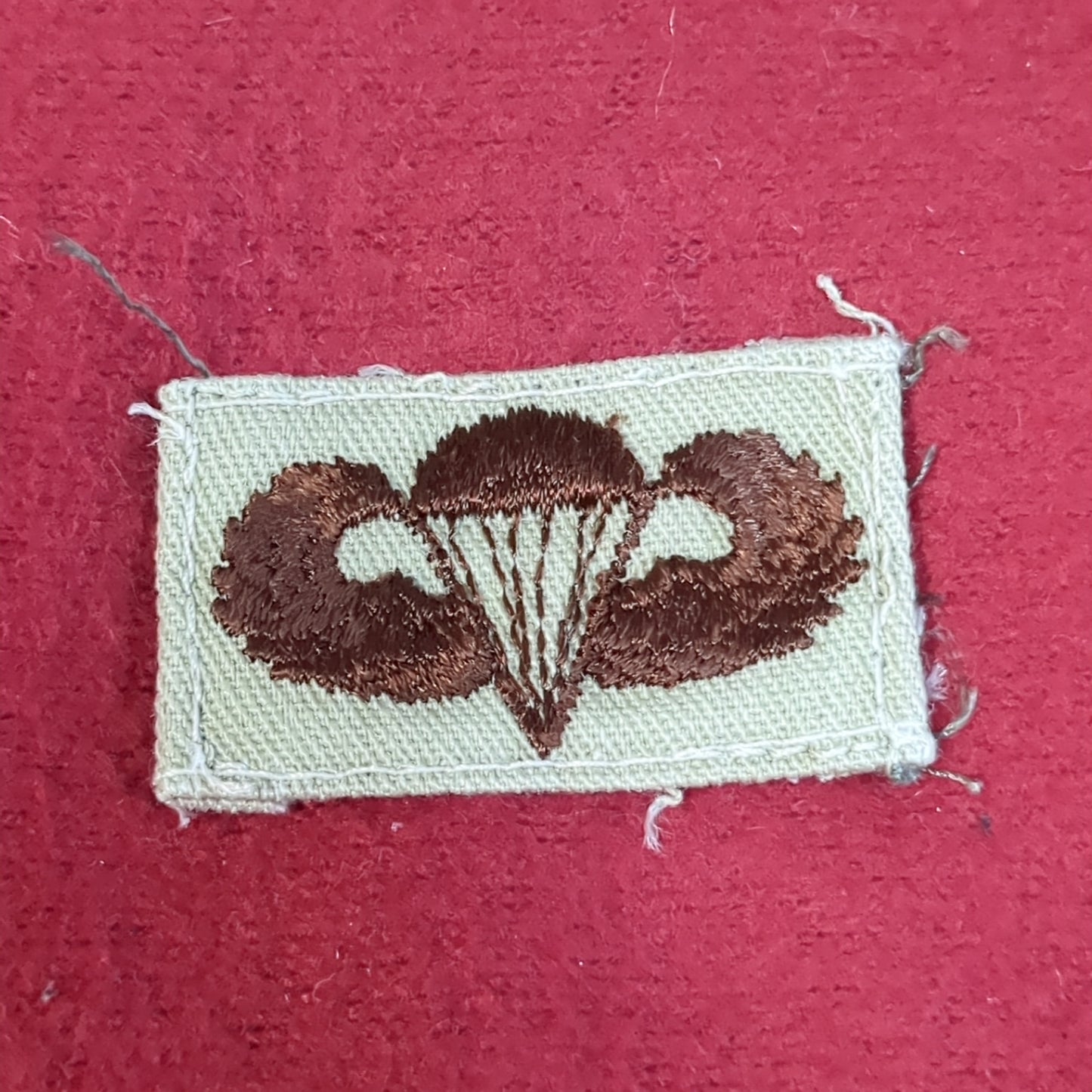 NOS US Army Basic Jump Wings Sew on Patch Desert DCU Camouflage (WSA04-BB)