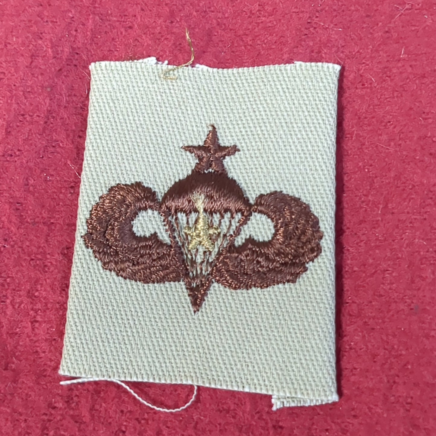 NOS US Army Senior Jump Wings with 1 Combat Star Sew on Patch Desert DCU Camouflage (DP3-GB)