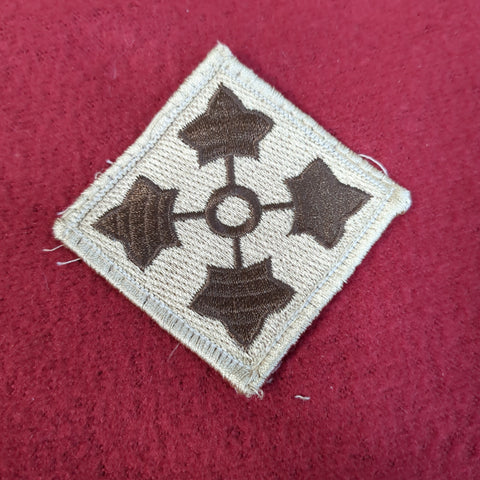 NOS US Army 4th Infantry Division ID Sew on Patch Desert DCU Camouflage (DP5-PC)