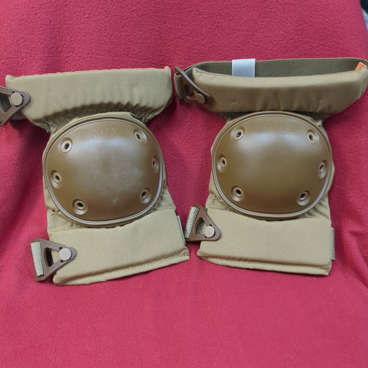 Alta Industries AltaPRO S Tactical Knee Pads Tactical Cordura Protection Coyote Good Condition (gcg2- da12-MAR32)
