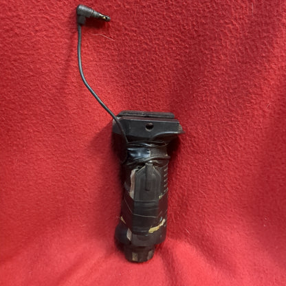 AMBIDEXTROUS VERTICAL FOREGRIP, BLACK W/ Pressure switch Used (FB18-ALP28)