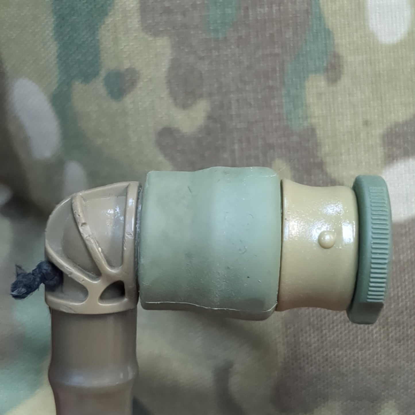 LBT Multicam Modular 70oz Hydration Pouch W/ Bladder London Bridge Tactical Military (08o- db01-YAM08)