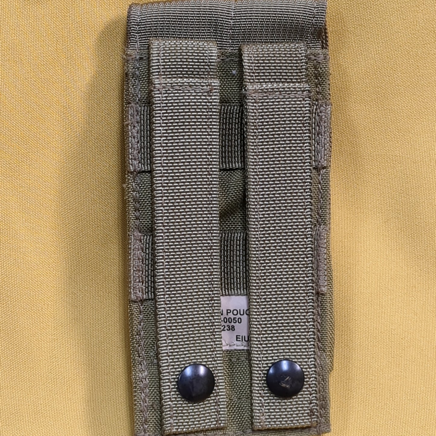 UNUSED Eagle Industries Khaki Molle Smoke Grenade Pouch (34cr- ca2-yam31)