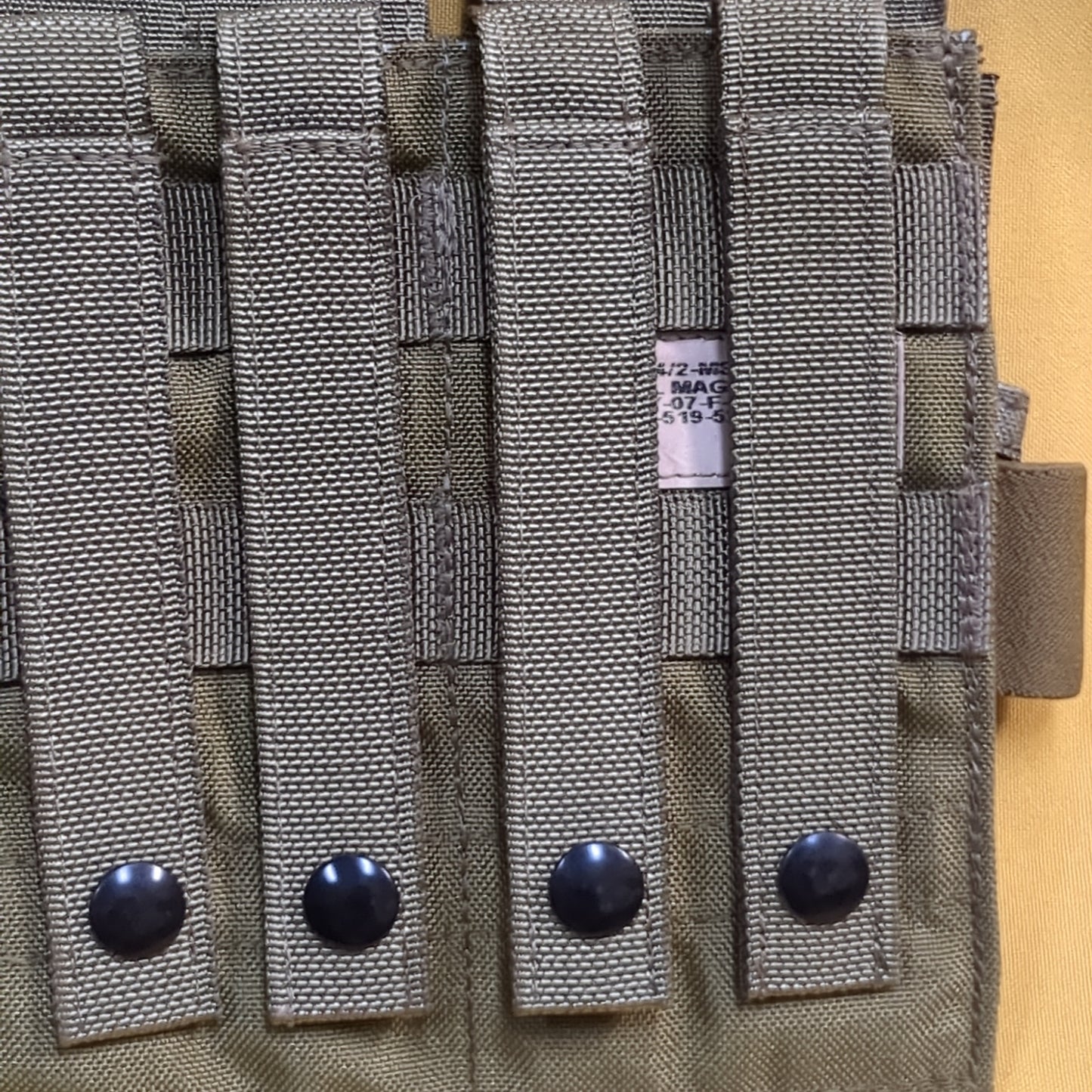 UNUSED Eagle Industries Khaki Molle Double Magazine Pouch (34cr- ca2-yam38)