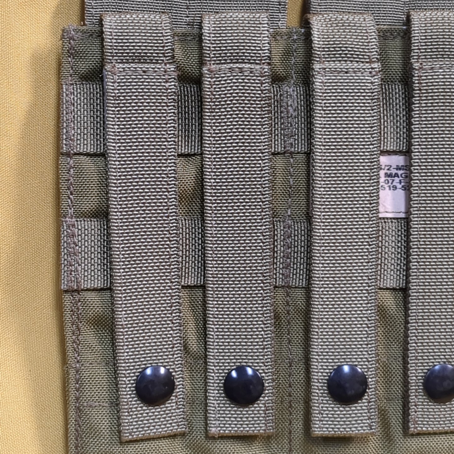 UNUSED Eagle Industries Khaki Molle Double Magazine Pouch (34cr- ca2-yam38)