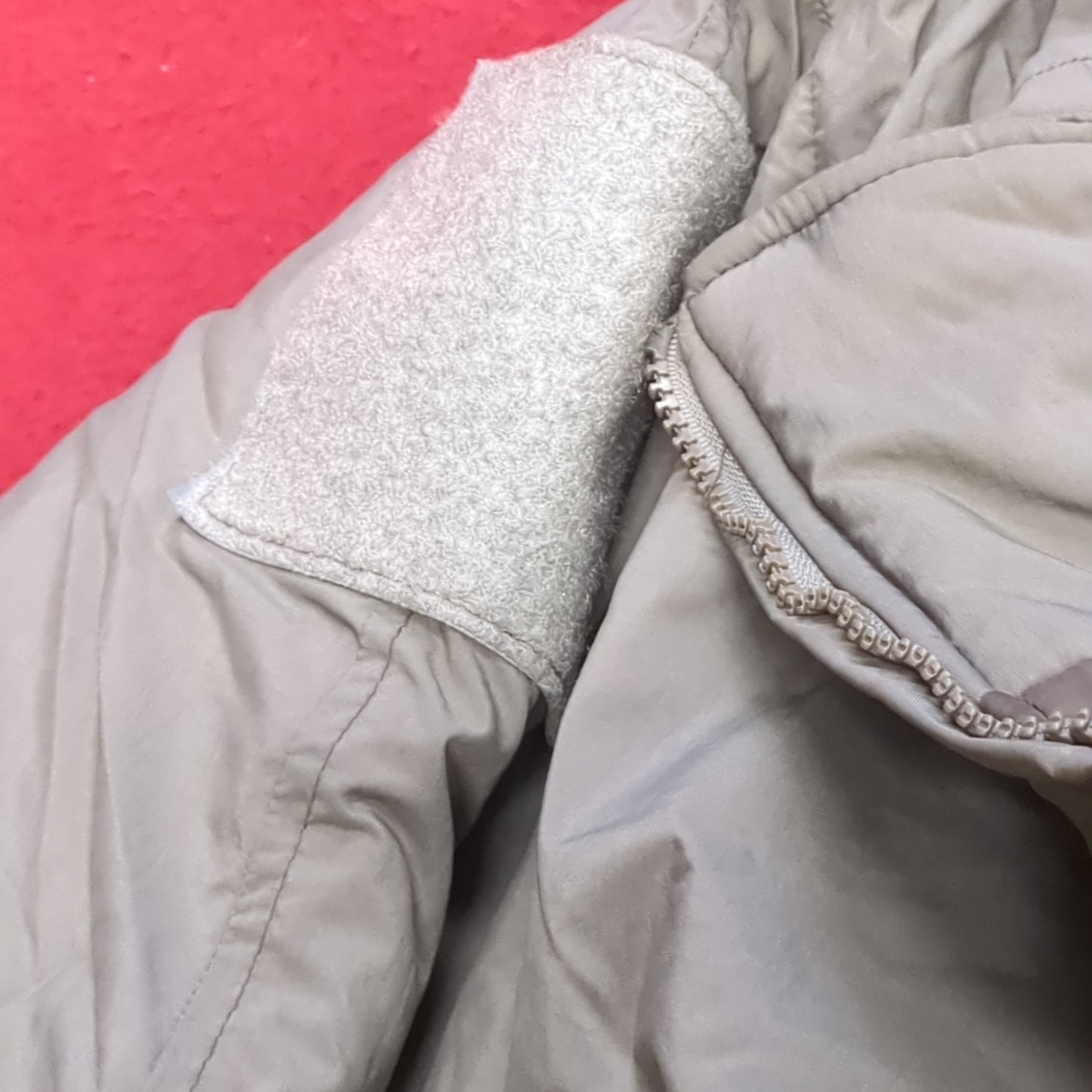 Hayl's sekri pcu l7 level 7 type 1 shell over jacket w/ detachable hood large cold weather used (fc01-yam196)