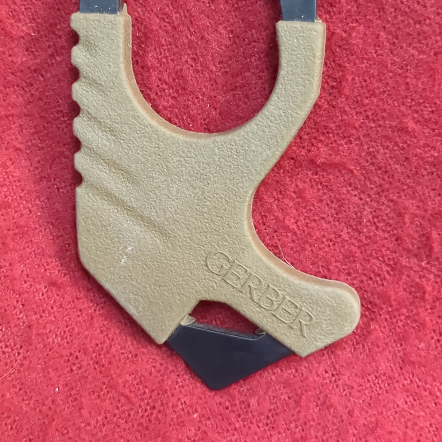 gerber rescue hook seatbelt strap cutter glass breaker case malice belt clip used (06cc- ca9-yam123)