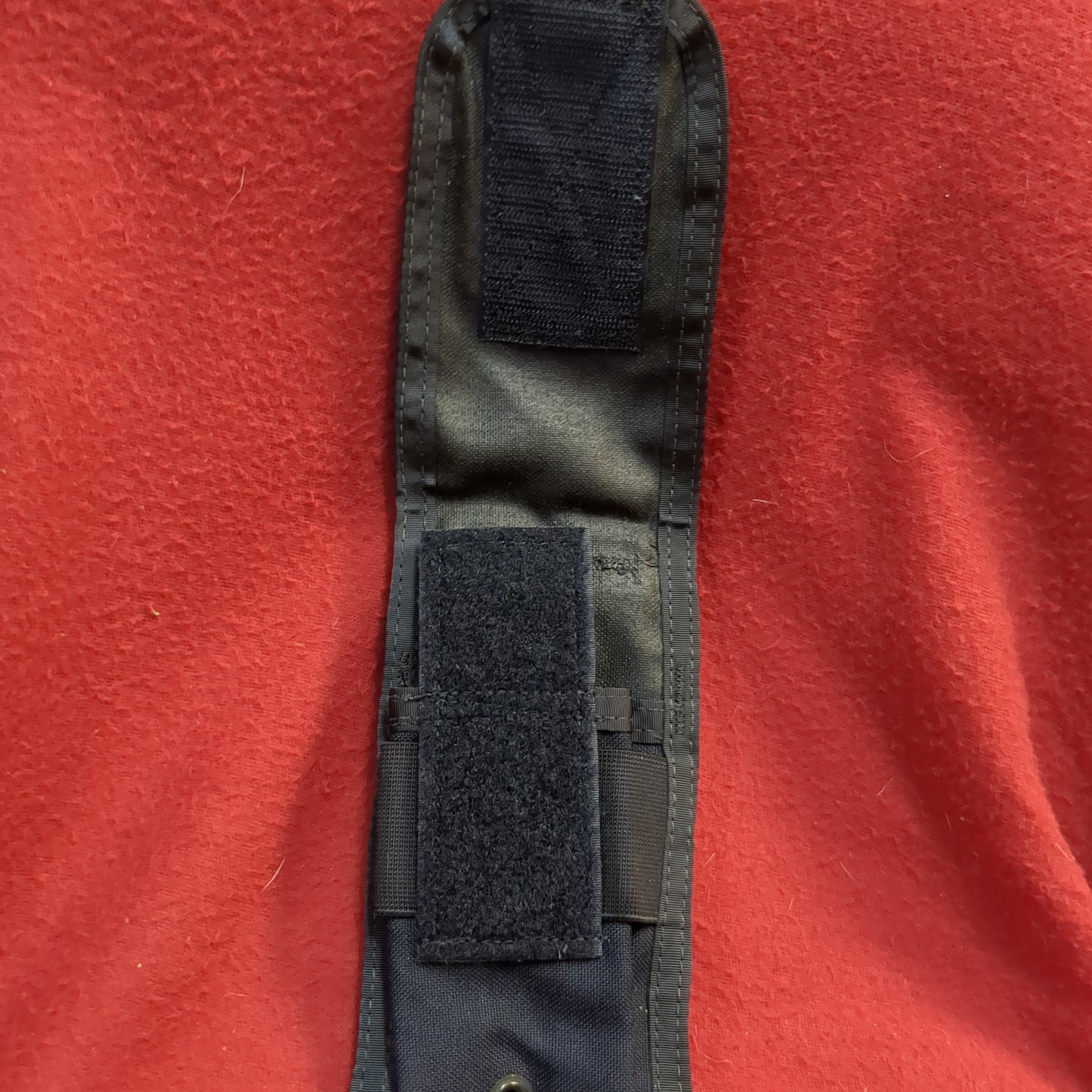 Black double mag pouch molle used  (32cr- ca7-yam148)