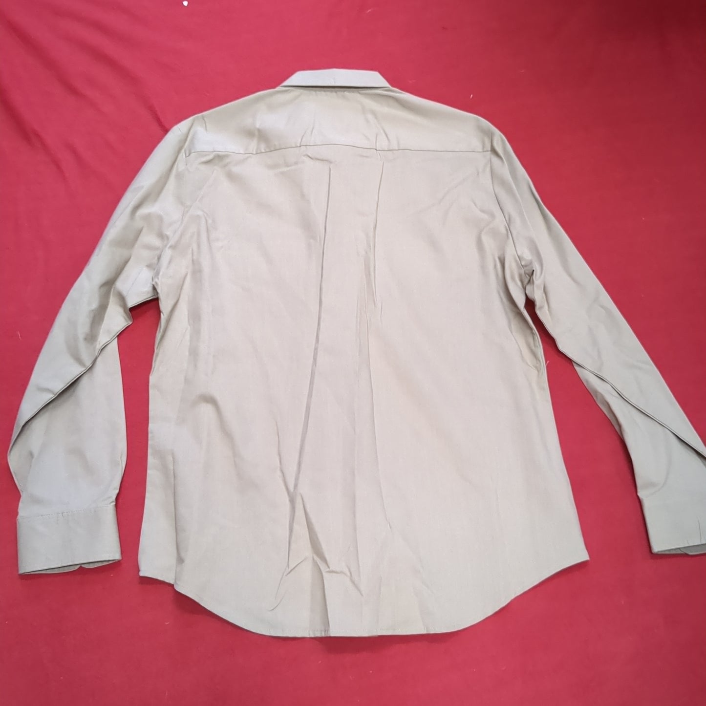 US military 16.5-34 / 35 r-c khaki man's long sleeve shirt vintage good condition  (fa12-enu14)