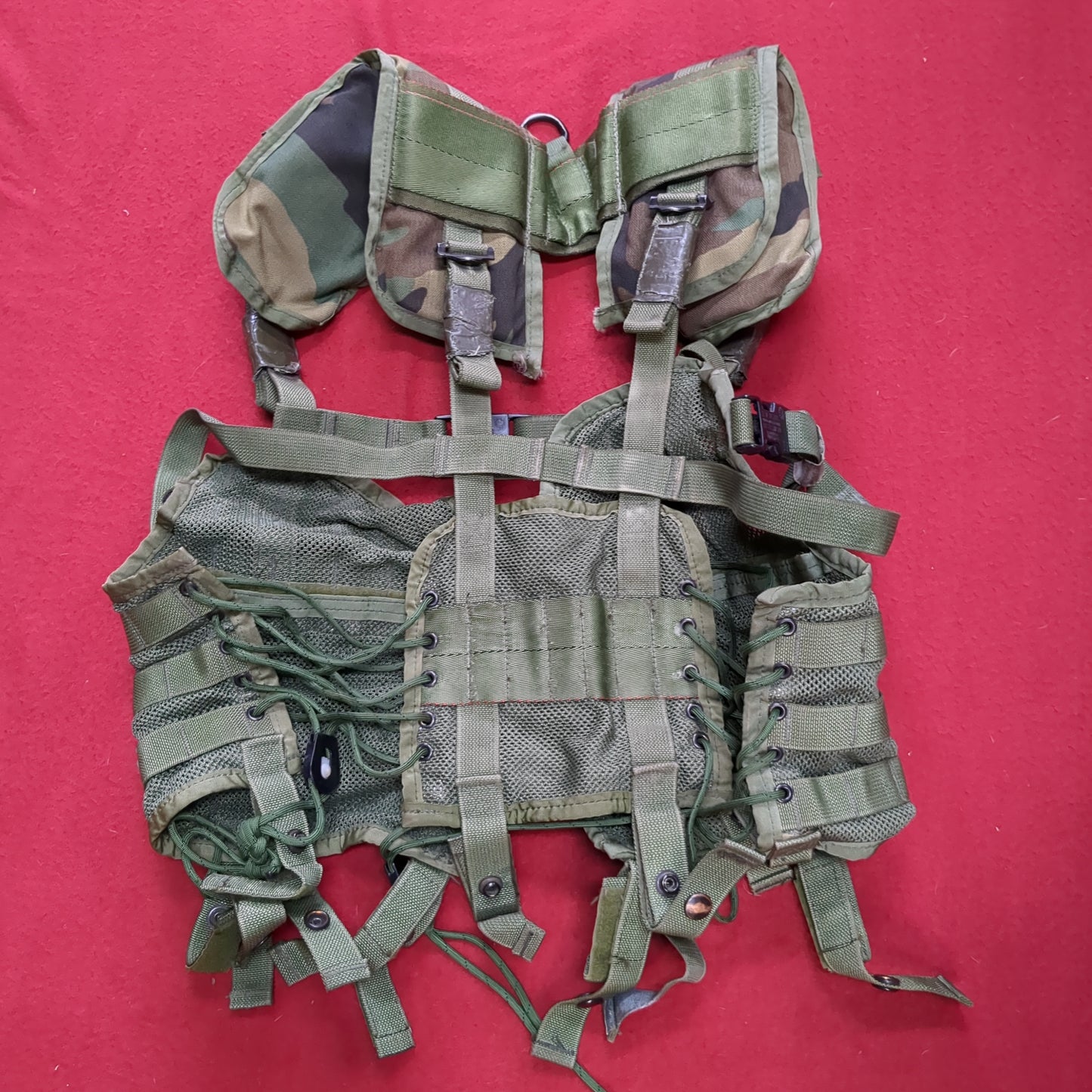 Tactical load bearing medic vest TLBV woodland used (LB4-EB06-enu49)