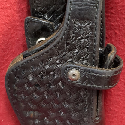 Don hume h746 sh no. 43-4 1/4 black leather holster Used (31cr- ca6-enu53)