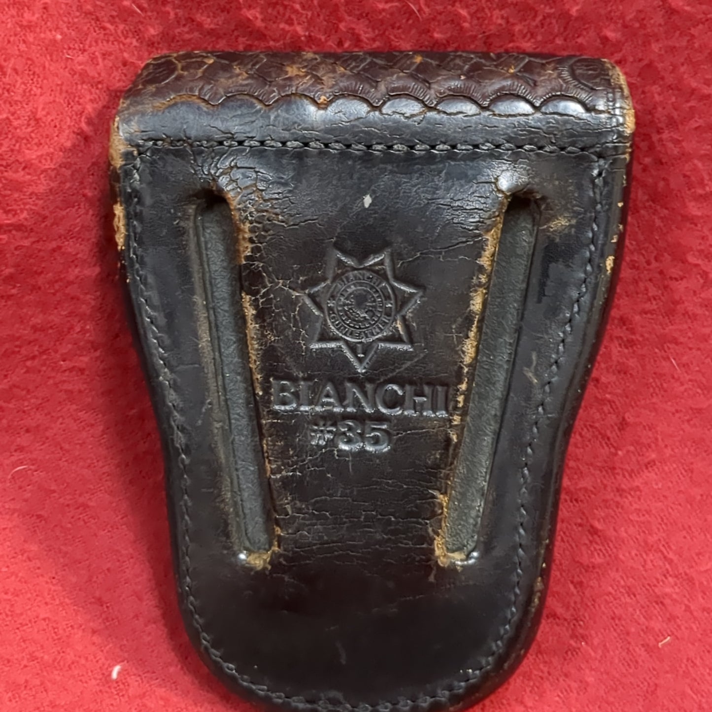 Bianchi #36 black Handcuff Case used (31cr- ca6-enu54)