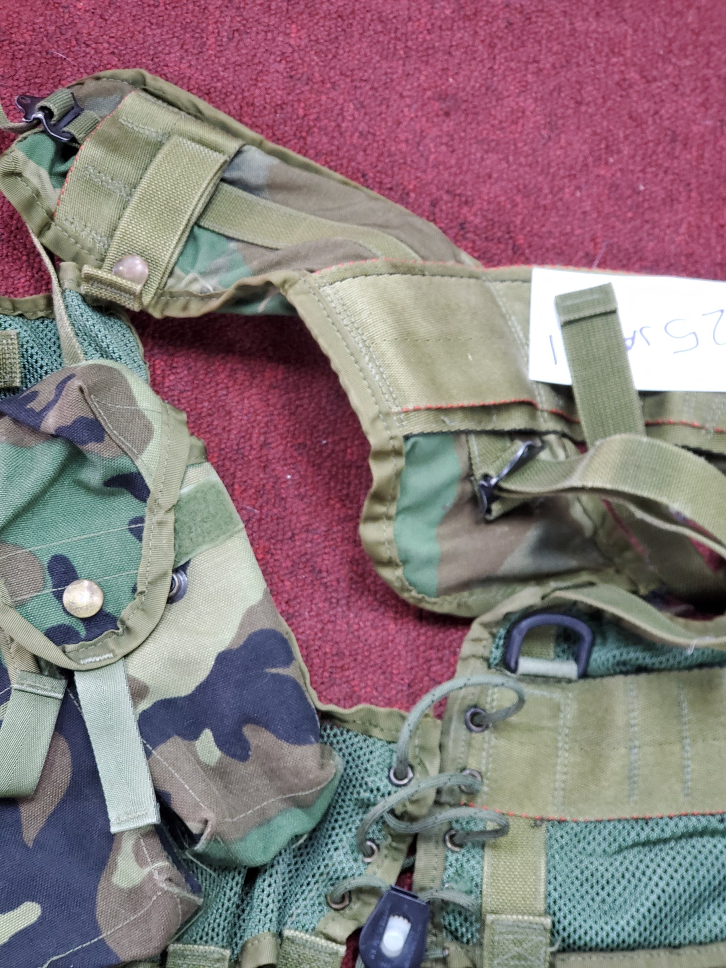 Unused 1974 Pistol Belt w/ 1994 BDU Enhanced Tactical Load Bearing Vest LC-88 Woodland (eb06-25jan31)