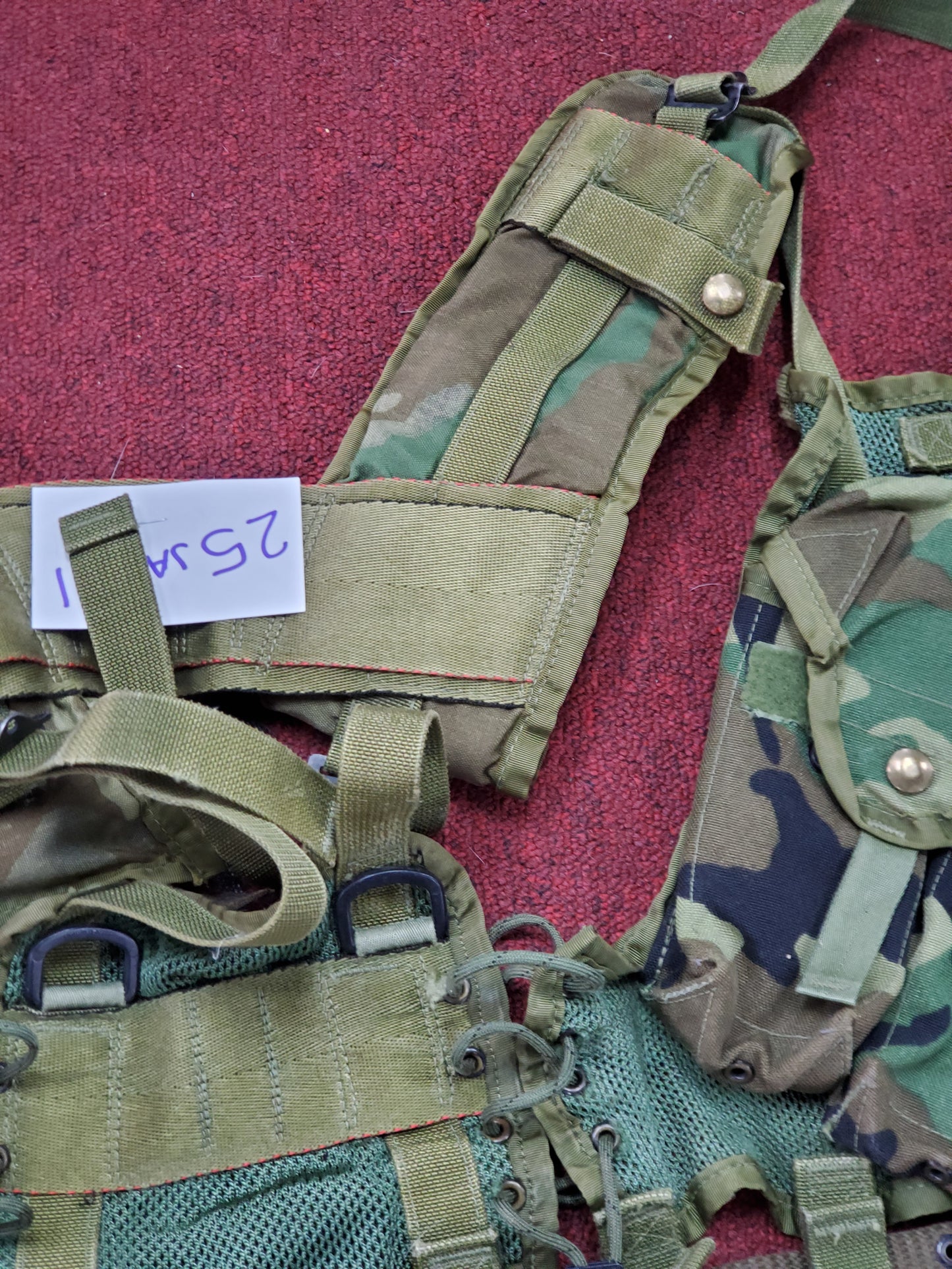 Unused 1974 Pistol Belt w/ 1994 BDU Enhanced Tactical Load Bearing Vest LC-88 Woodland (eb06-25jan31)