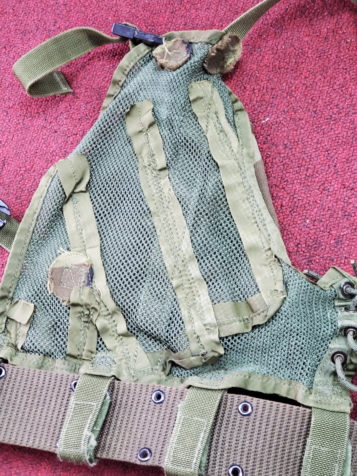 Unused 1974 Pistol Belt w/ 1994 BDU Enhanced Tactical Load Bearing Vest LC-88 Woodland (eb06-25jan31)
