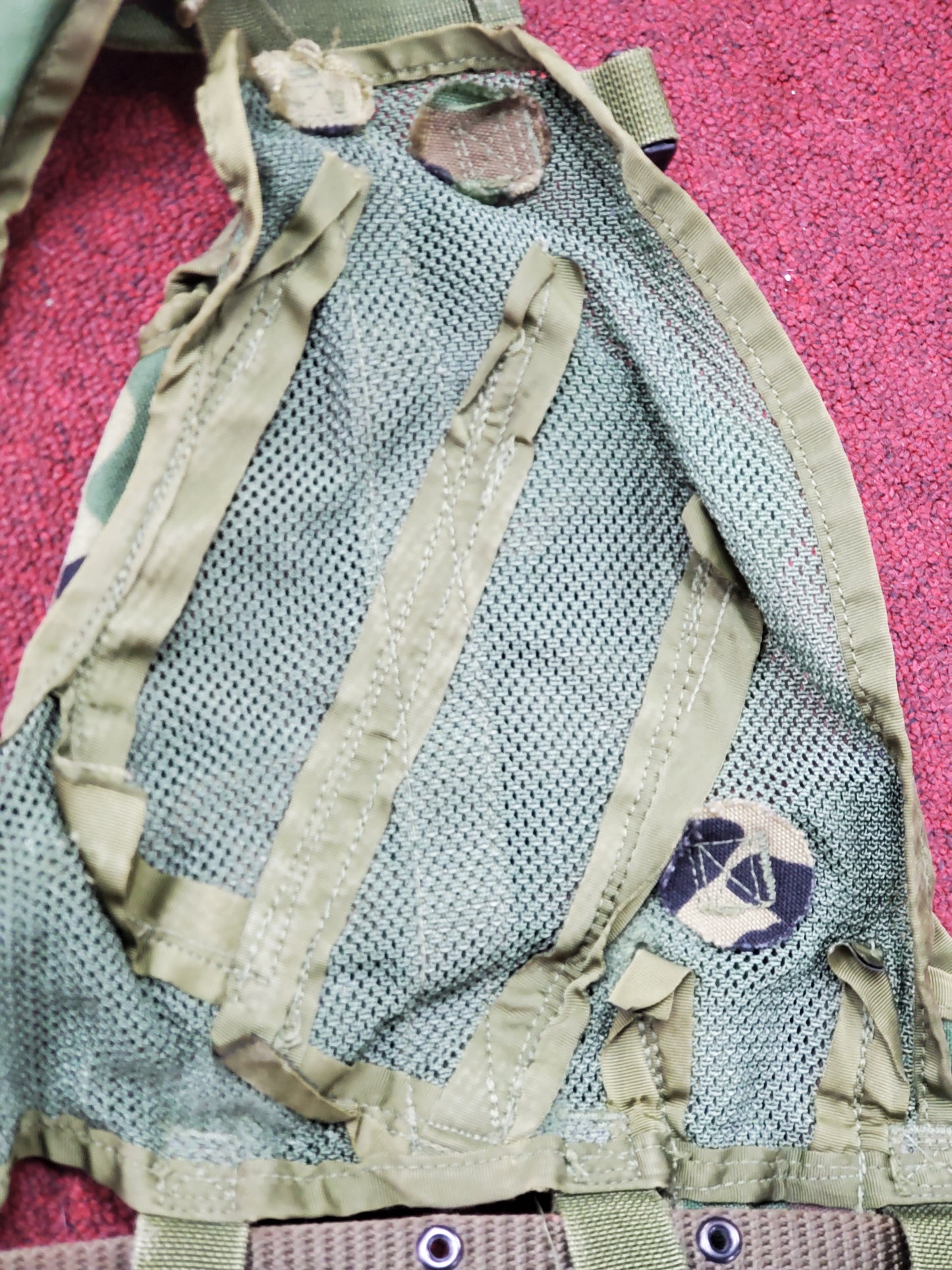 Unused 1974 Pistol Belt w/ 1994 BDU Enhanced Tactical Load Bearing Vest LC-88 Woodland (eb06-25jan31)