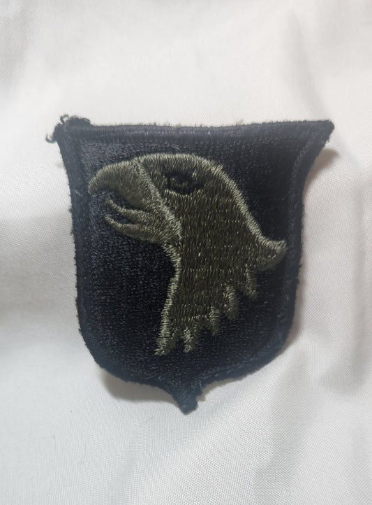 US Army 101ST AIRBORNE Division Patch Sew on Patch Subdued OD Black (WSA08-101ST)