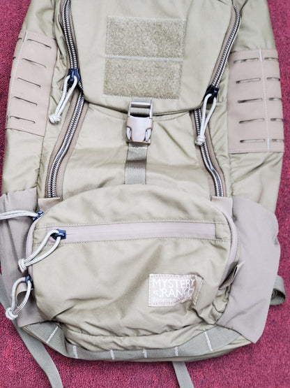 NEW - Mystery Ranch Gunfighter 24 Coyote Low-Profile Backpack (25feb17-gtt)