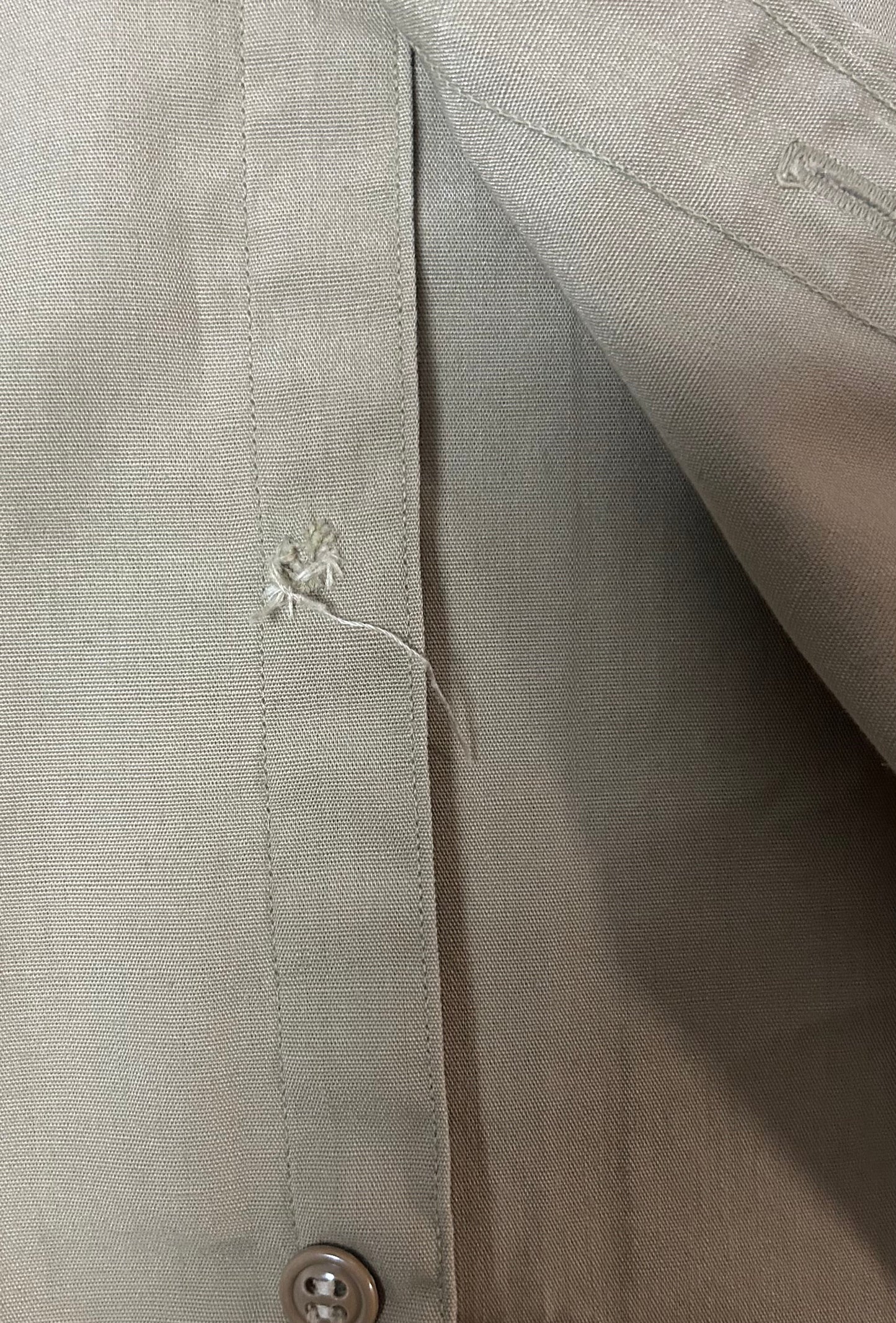 Creighton Long Sleeved Khaki Button Down Dress Shirt 14-14.5 L (CA02-26Feb13)