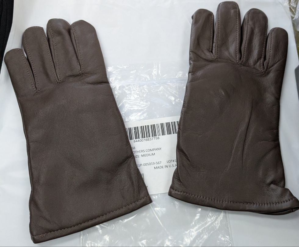 Medium US Army AGSU Brown Dress Gloves(DA5-25OCT13)