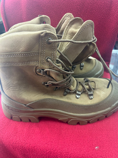 NWT US Army MCB 950 Belleville Gore-Tex 9R Boots Excellent Condition (DB13-MCB950-9R)