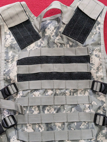 UTG taigear tg107C UCP / black Camo molle web tactical vest w/ pouches used (eb06-enu80)