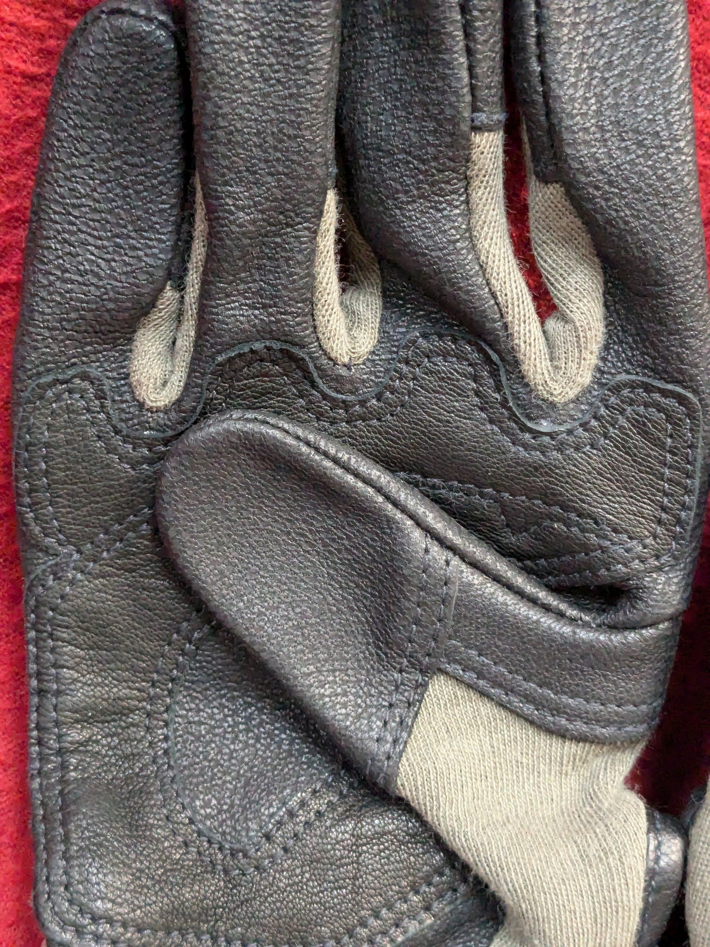 Wiley X CAG-1 Medium Assault Gloves W/ Kevlar Knuckles (40cr- cb2-enu171)