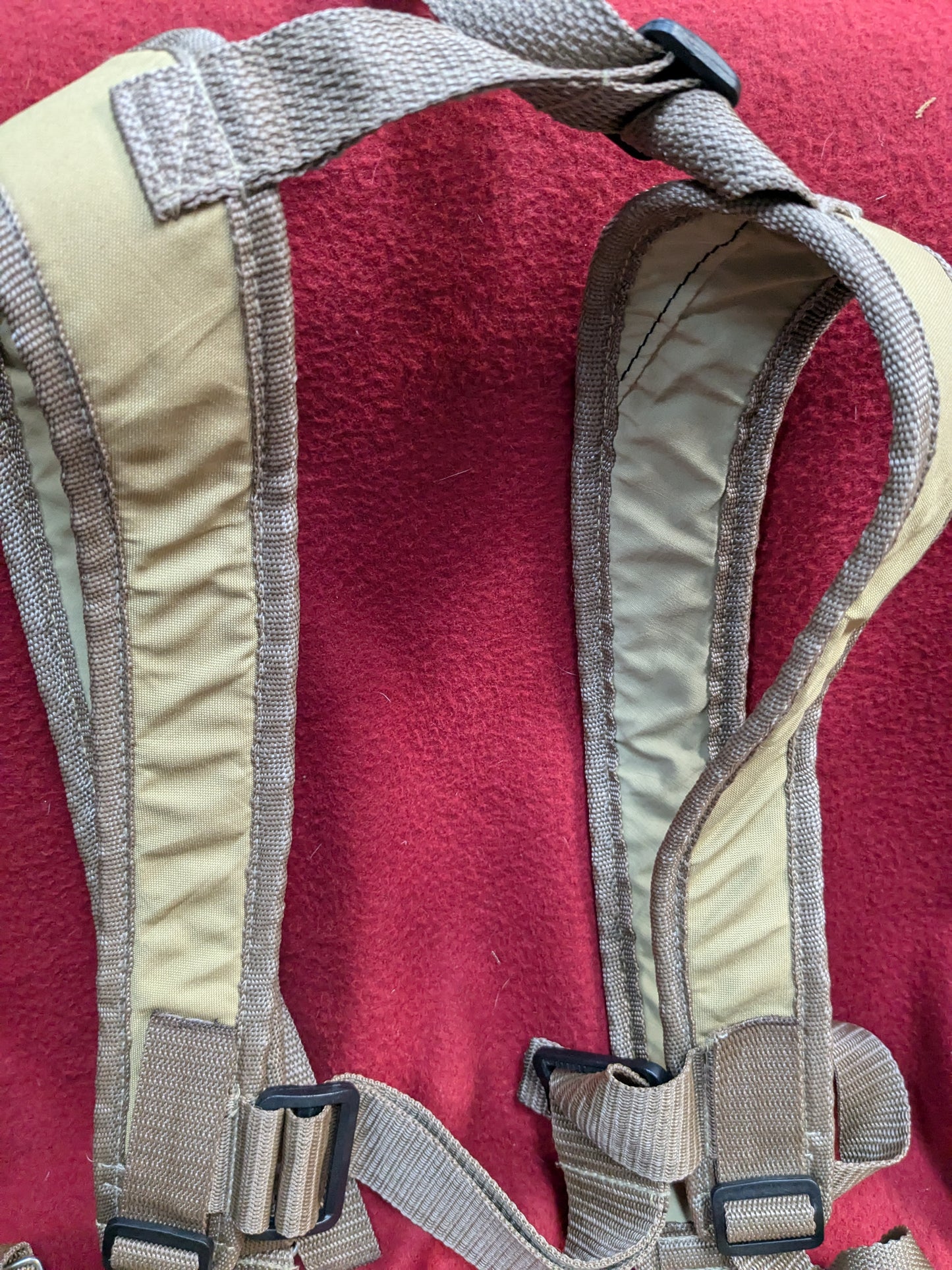 Holster Shoulders Ammo Pouch Tan Used (31cr- ca6-YLU90)
