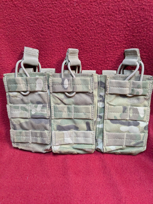 CONDOR TRIPLE STACKER OPEN-TOP M4 MAG POUCH MULTICAM Used (36cr- ca4-YLU114)
